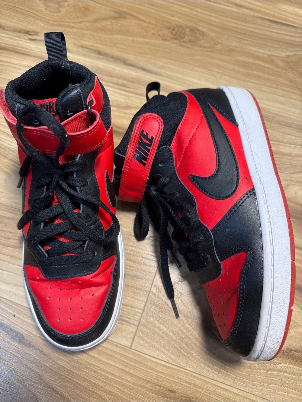 Nike Kids Black & Red High-Top Sneakers
